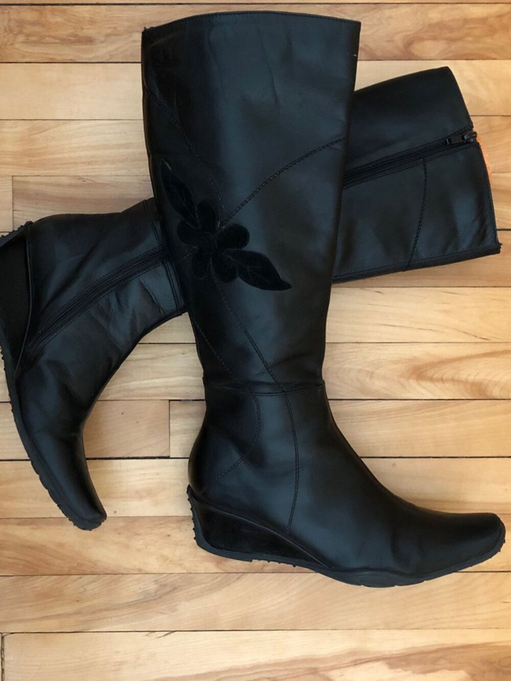 Rare 90s Vintage Black Leather & Suede Floral Patchwork Wedge Boots